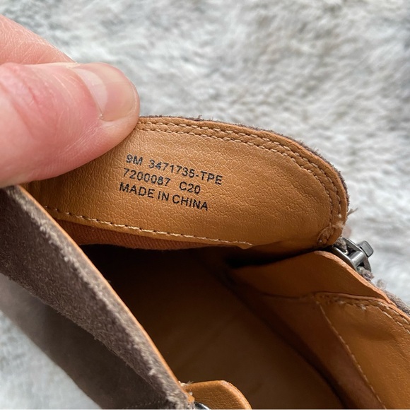 FRYE Judith Double Zip Suede Booties Wooden Block Heel Sz 9 - Picture 6 of 7